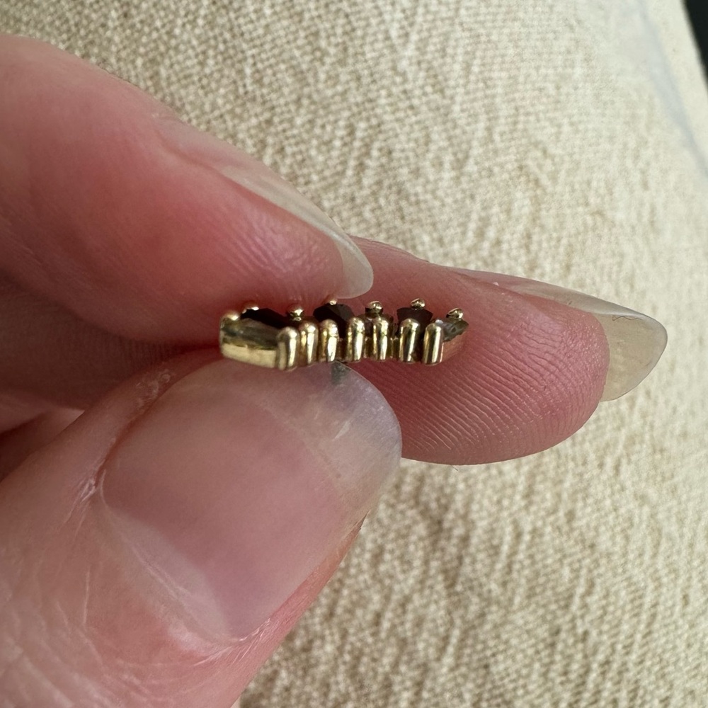 BVLA Oceane 7 - Grey Sapphire and Onyx - Yellow Gold Threaded end - Picture 5 of 6